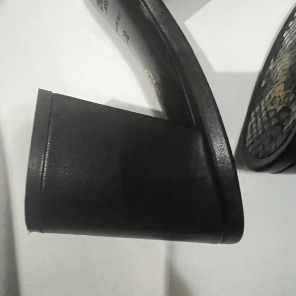 Cavalli class sandals 👡 - Picture 8 of 14